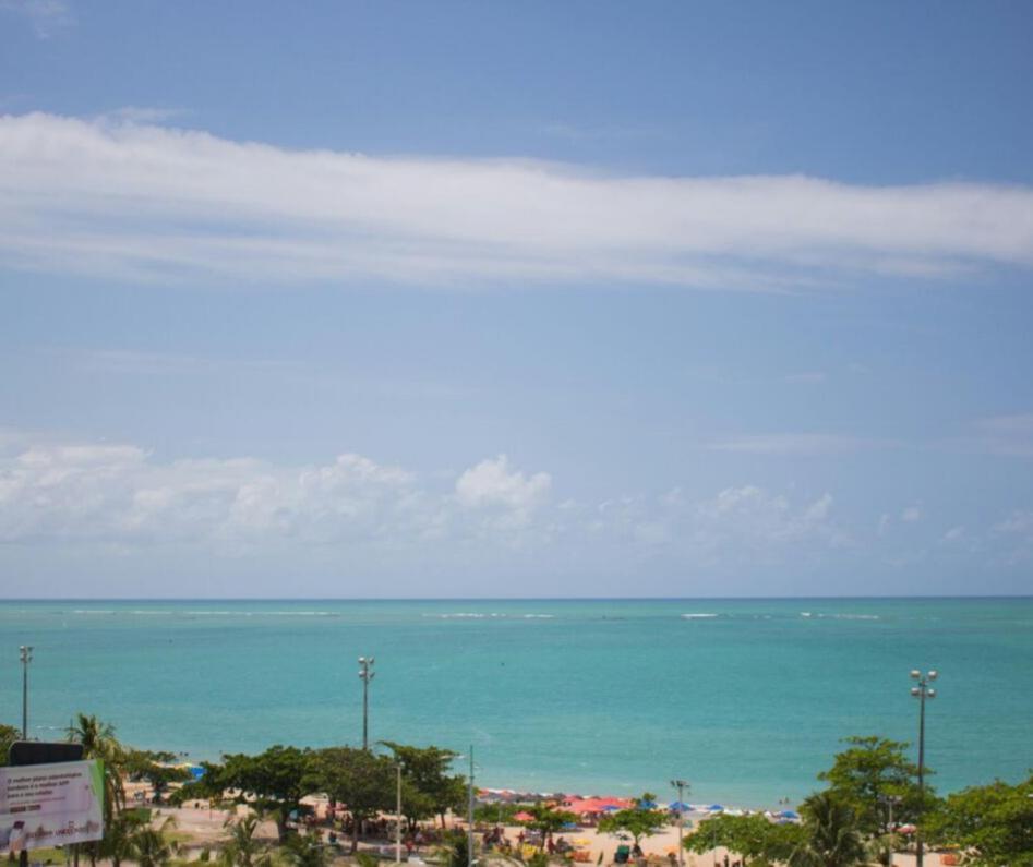 Maceió Na Beira Mar De Pajucara- Edif Neo- Apartamento Quarto E Sala- Tem Varanda - Vista Lateral Do Mar- Rua Julio Plech Filho 60 Esquina Com Avenida Doutor Antonio Gouveia - Consumo Eletrico E Pago No Ckeck-Out 1Kwh E 1,35 Reias מראה חיצוני תמונה
