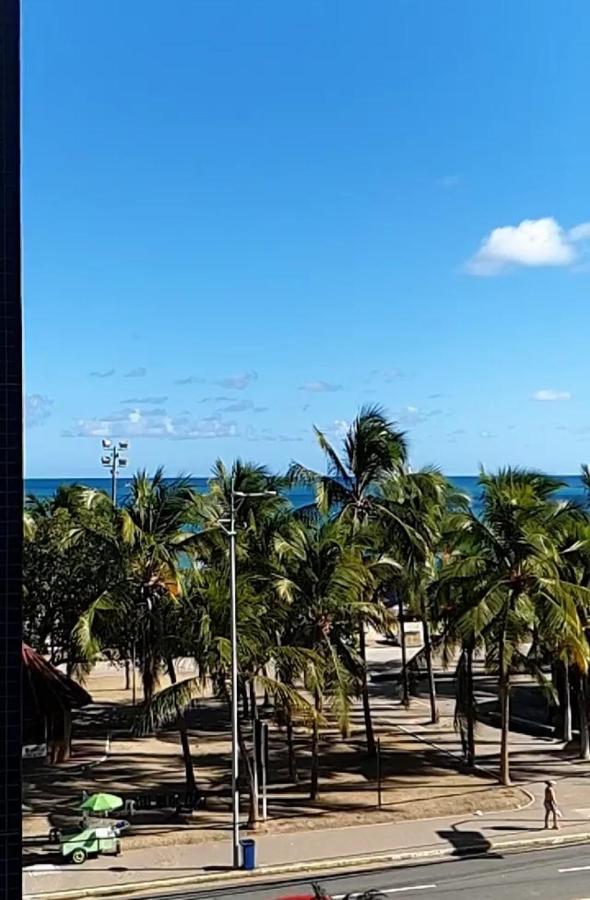 Maceió Na Beira Mar De Pajucara- Edif Neo- Apartamento Quarto E Sala- Tem Varanda - Vista Lateral Do Mar- Rua Julio Plech Filho 60 Esquina Com Avenida Doutor Antonio Gouveia - Consumo Eletrico E Pago No Ckeck-Out 1Kwh E 1,35 Reias מראה חיצוני תמונה